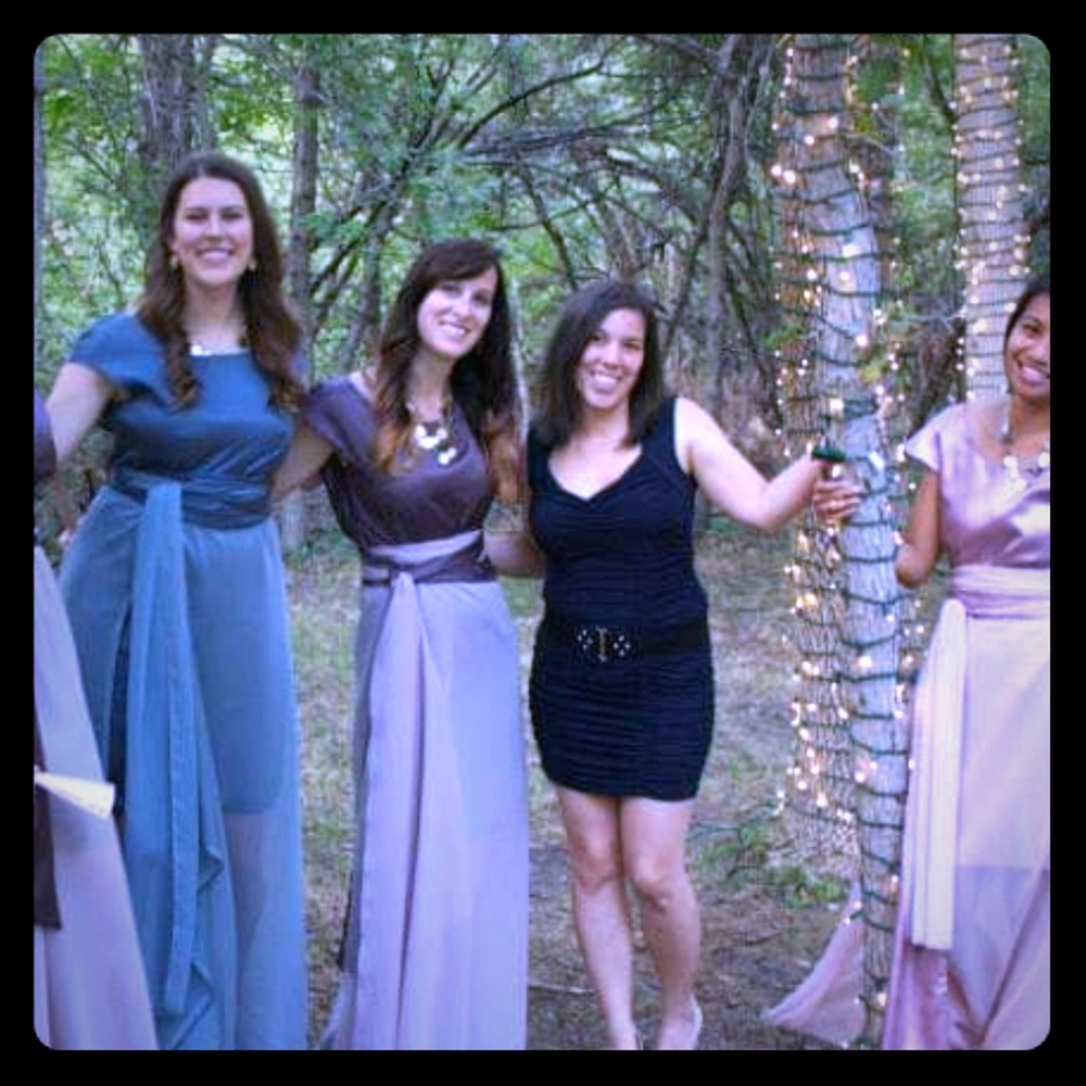 🌻Like New Ruched Navy Blue Dress*